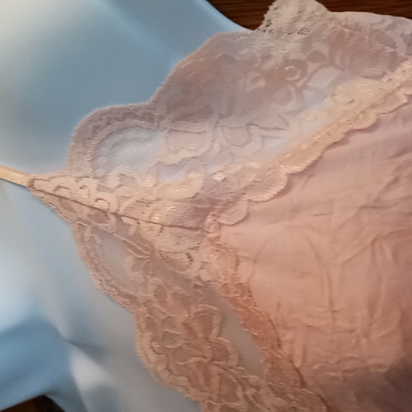 Bundle of Five, Assorted Colors, Sexy, Lacey, Camis(Sz M)❤️💚💙🤎🤍🌼 - Picture 9 of 16